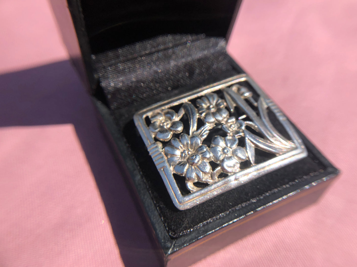 Sterling Art Nouveau Rectangular Brooch w/ Flowers