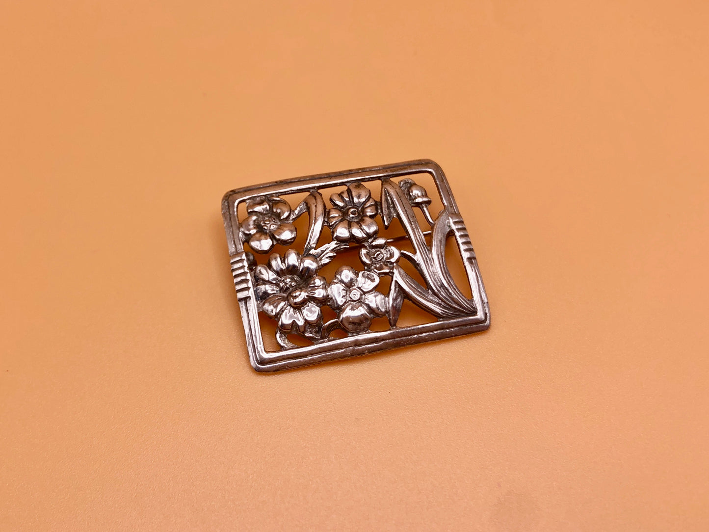 Sterling Art Nouveau Rectangular Brooch w/ Flowers